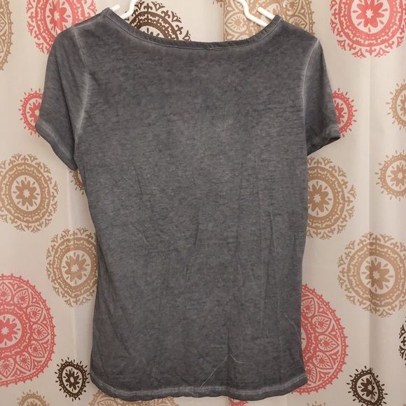 T-shirt - Picture 2 of 3